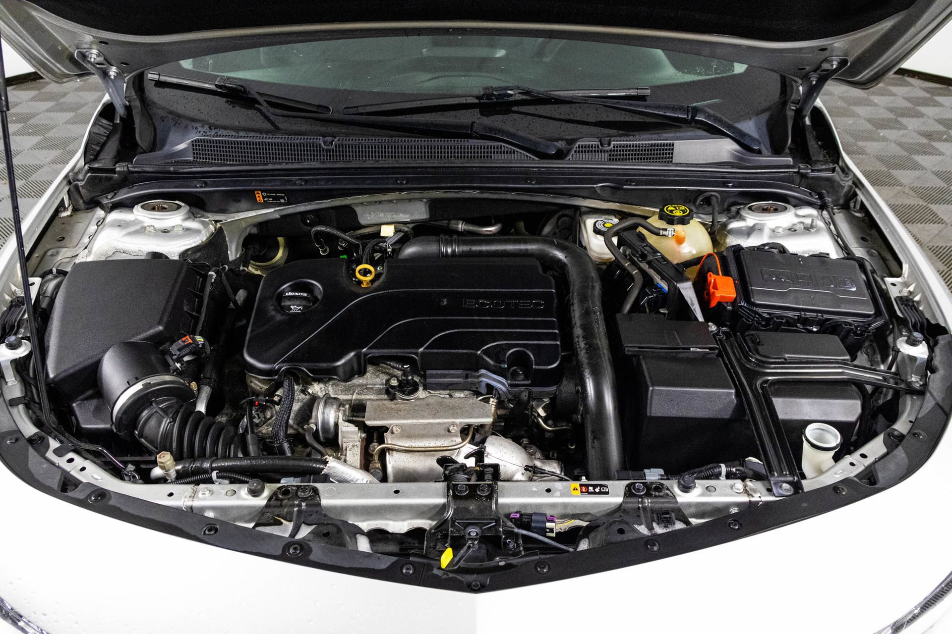 Used 2018 Chevrolet Malibu LT image 46