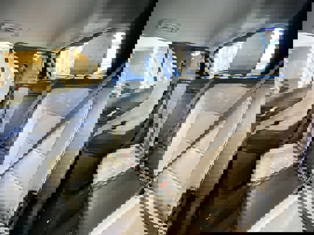 Used 2018 Chevrolet Equinox Premier image 25