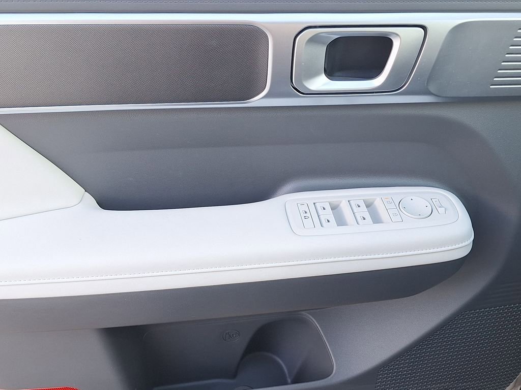 New 2025 Hyundai Santa Fe SEL image 9
