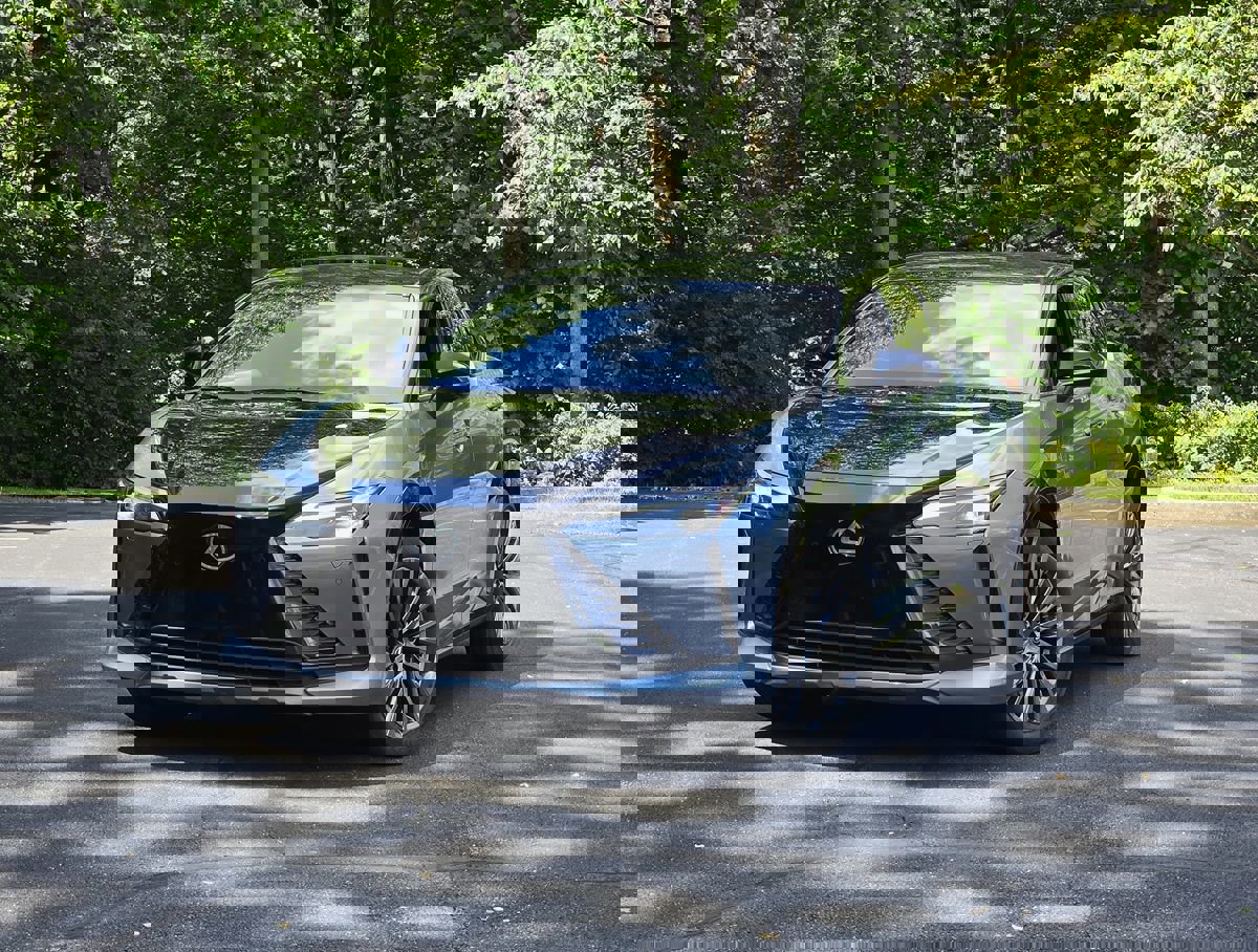 Used 2023 Lexus RZ 450e Premium w/ Accessory Package (Z1) AWD/4WD image 1