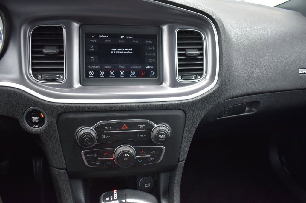 Used 2020 Dodge Charger SXT w/ Driver Convenience Group image 37