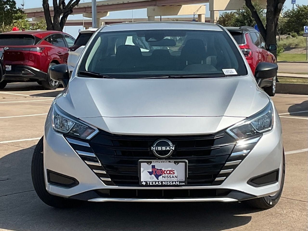 Used 2024 Nissan Versa S FWD image 2