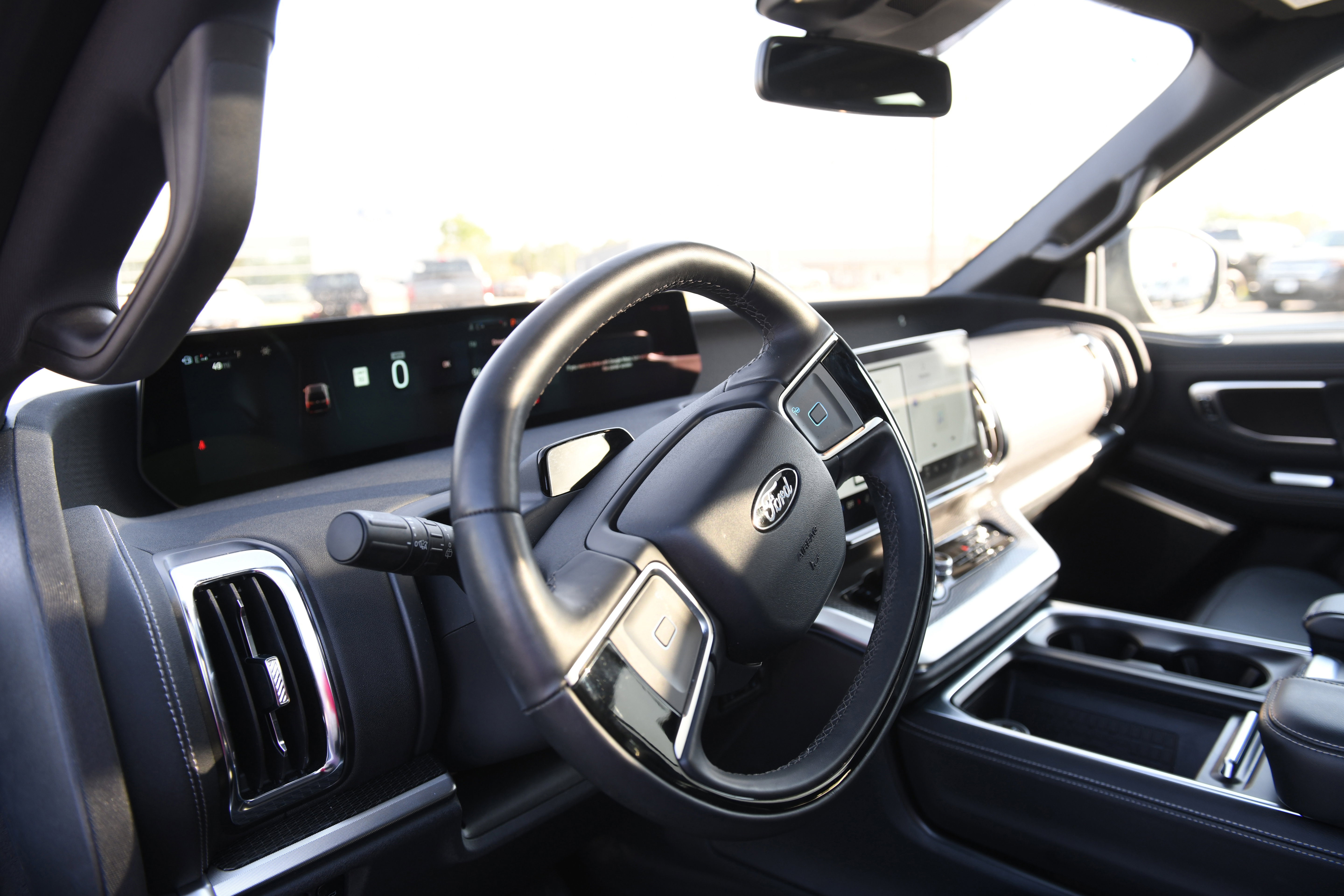 Used 2025 Ford Expedition Platinum w/ Stealth Performance Package image 20