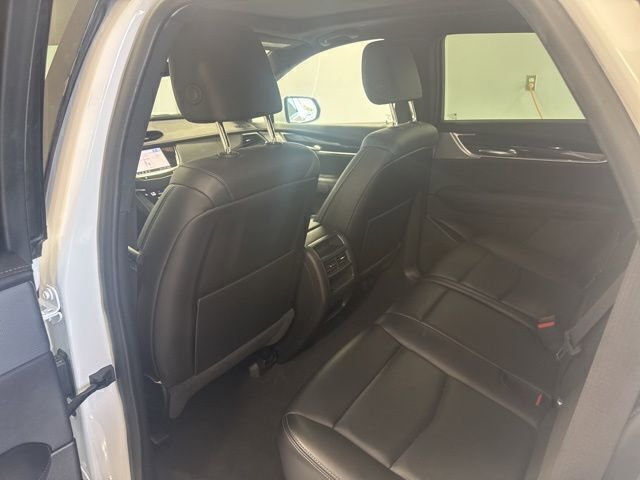 Used 2024 Cadillac XT5 Premium Luxury image 16