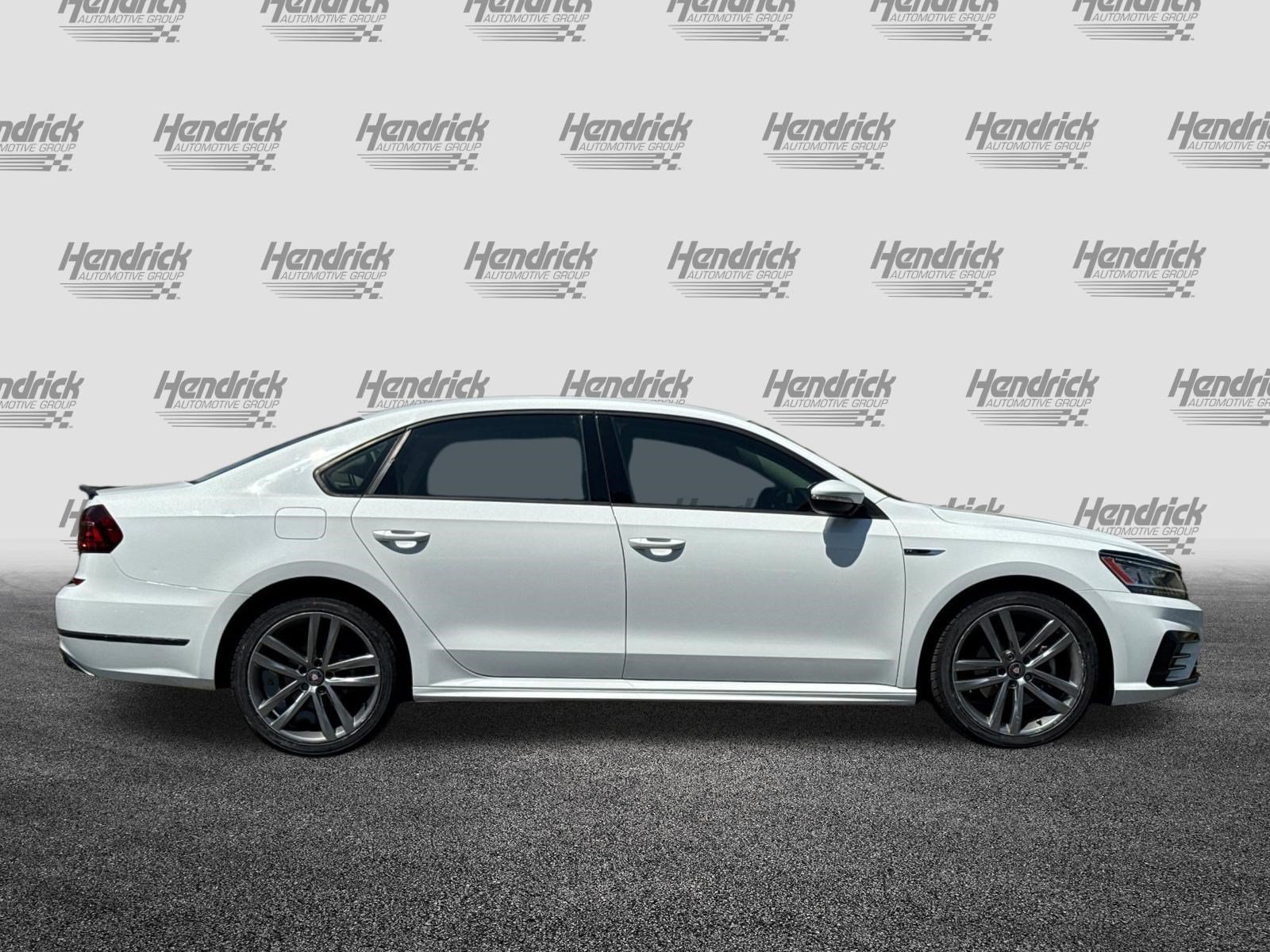 Used 2018 Volkswagen Passat 2.0T R-Line FWD image 3
