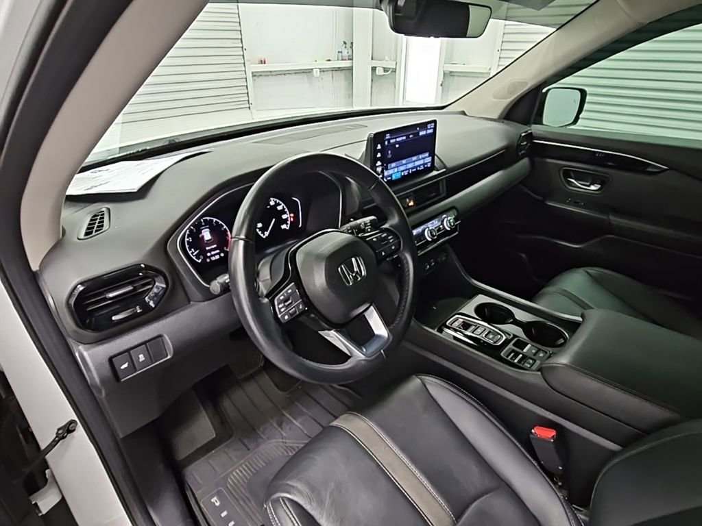Used 2023 Honda Pilot EX-L image 12