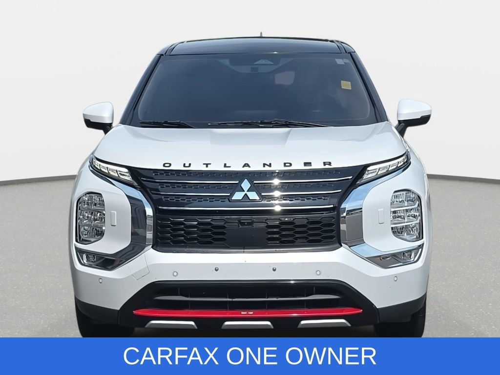Used 2023 Mitsubishi Outlander 4WD Plug-In Hybrid image 2