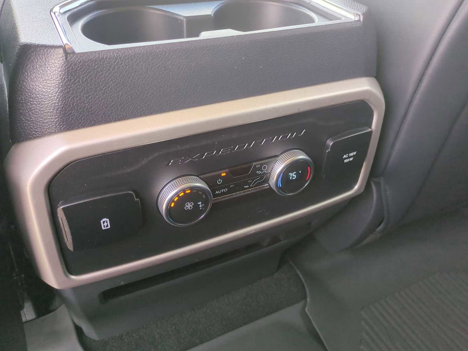 Used 2024 Ford Expedition XLT RWD image 21