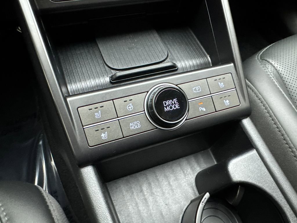 Used 2024 Hyundai Kona Limited FWD image 67