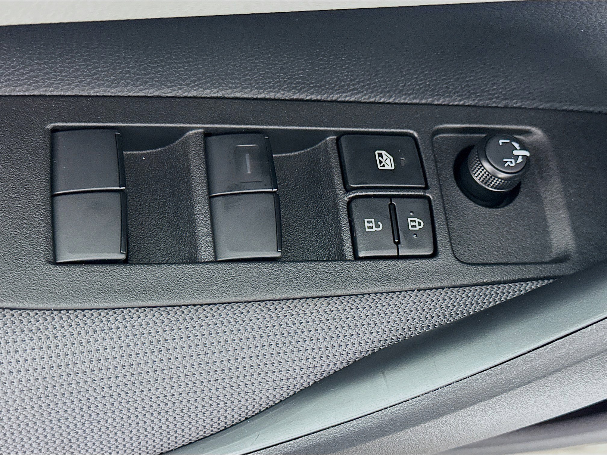 Used 2026 Toyota Corolla LE FWD image 15