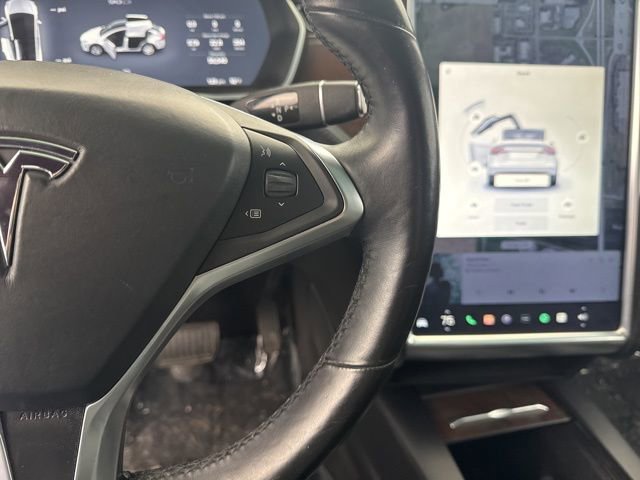 Used 2016 Tesla Model X 90D image 22