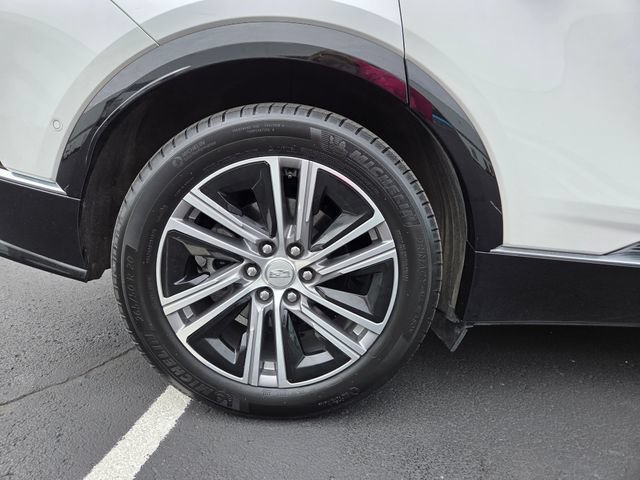 Used 2024 Cadillac Lyriq Luxury AWD/4WD image 6
