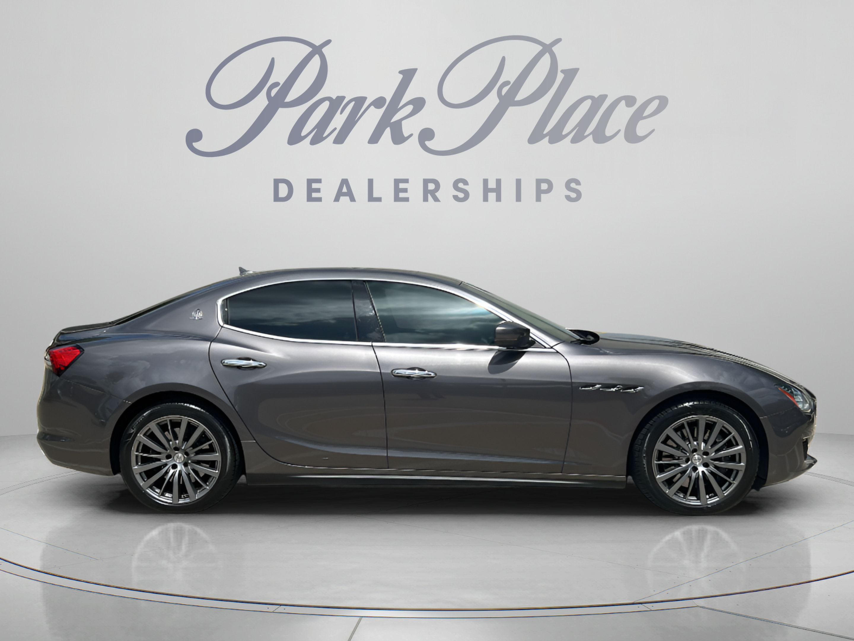 Used 2021 Maserati Ghibli RWD image 6