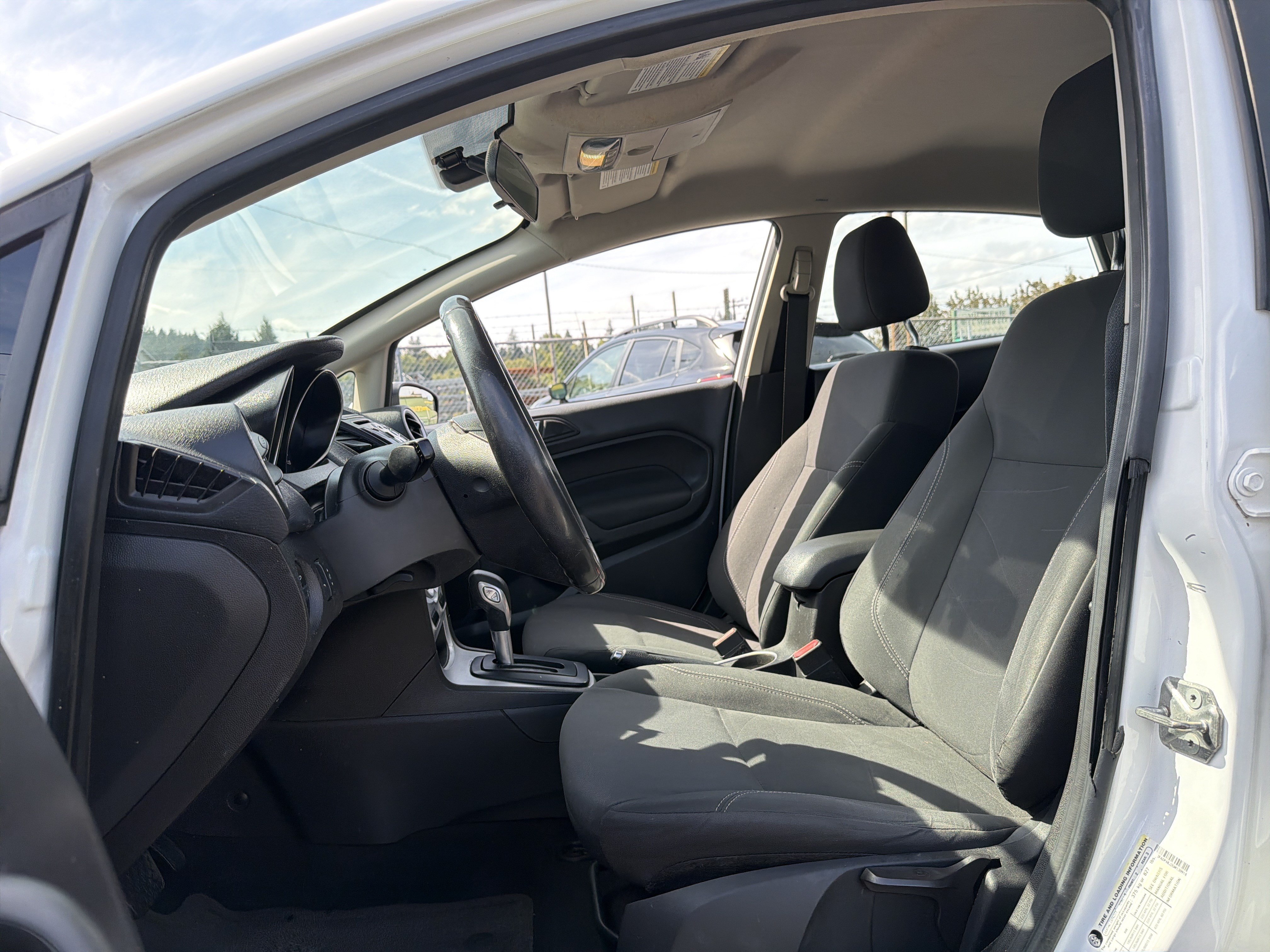 Used 2016 Ford Fiesta SE FWD image 7