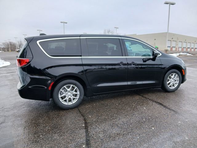 New 2026 Chrysler Voyager LX FWD image 6