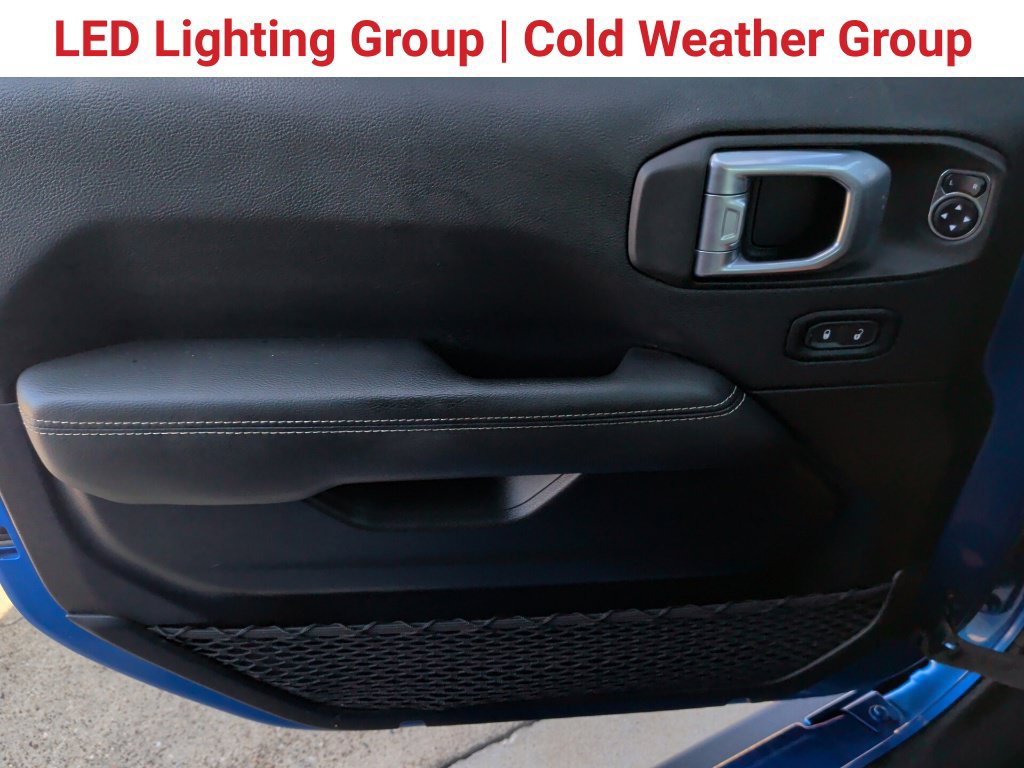 Used 2022 Jeep Gladiator Overland w/ LED Lighting Group AWD/4WD image 11