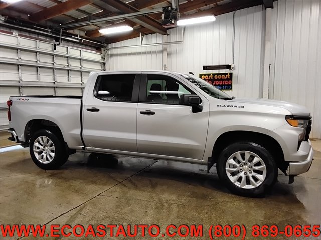 Used 2022 Chevrolet Silverado 1500 Custom AWD/4WD image 5