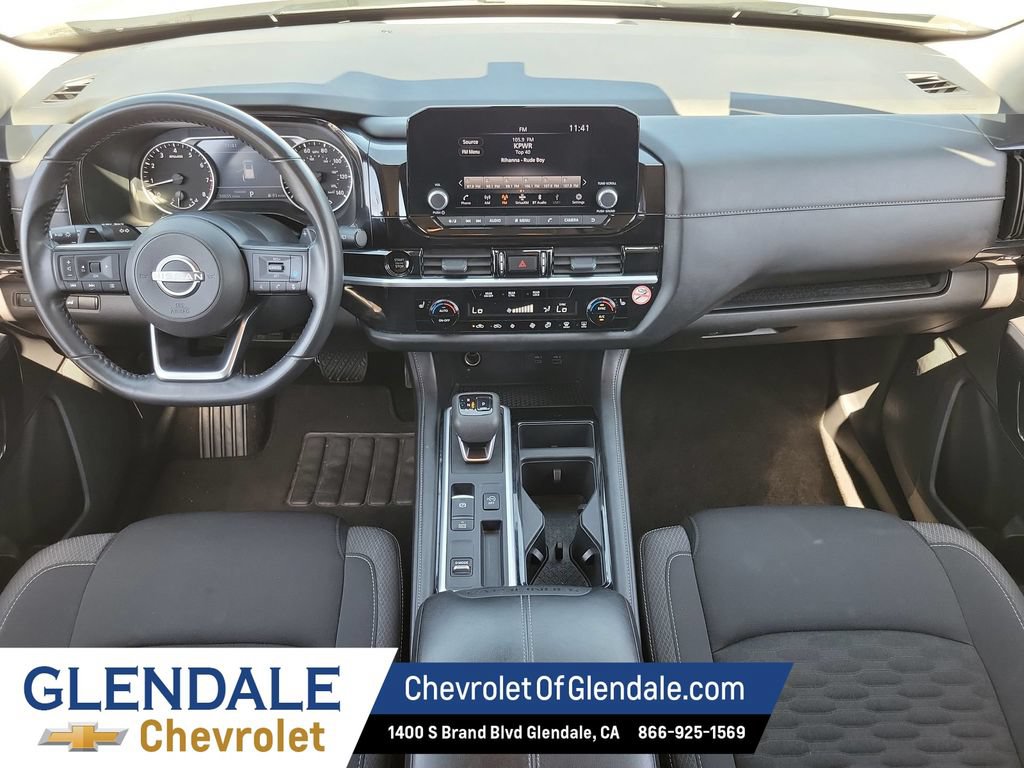 Used 2025 Nissan Pathfinder SV FWD image 22