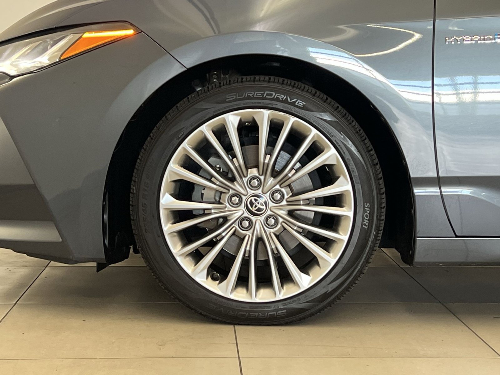 Used 2021 Toyota Avalon Limited w/ Advanced Safety Package FWD image 11