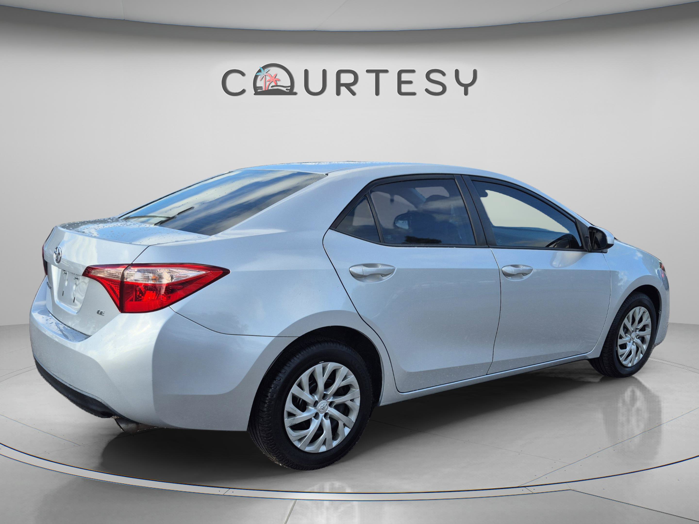Used 2019 Toyota Corolla LE FWD image 7