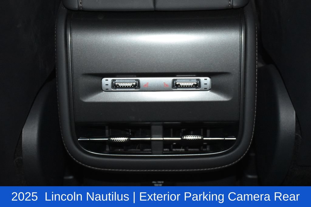 Used 2025 Lincoln Nautilus Reserve w/ Jet Appearance Package AWD/4WD image 27