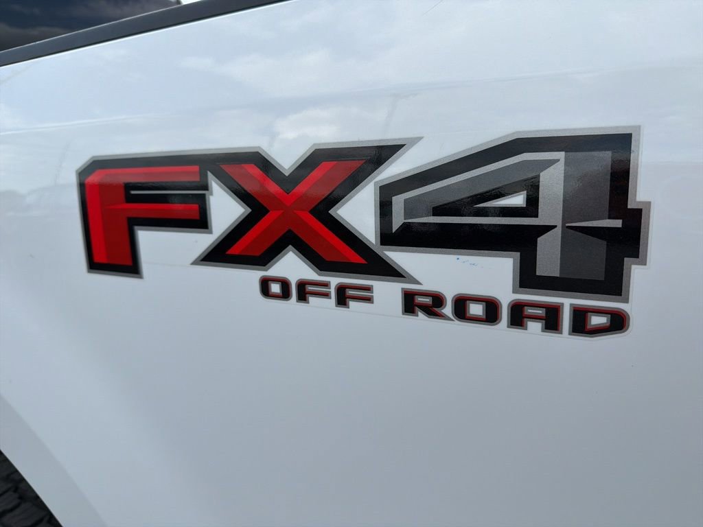 Used 2022 Ford F250 XLT w/ FX4 Off-Road Package image 16