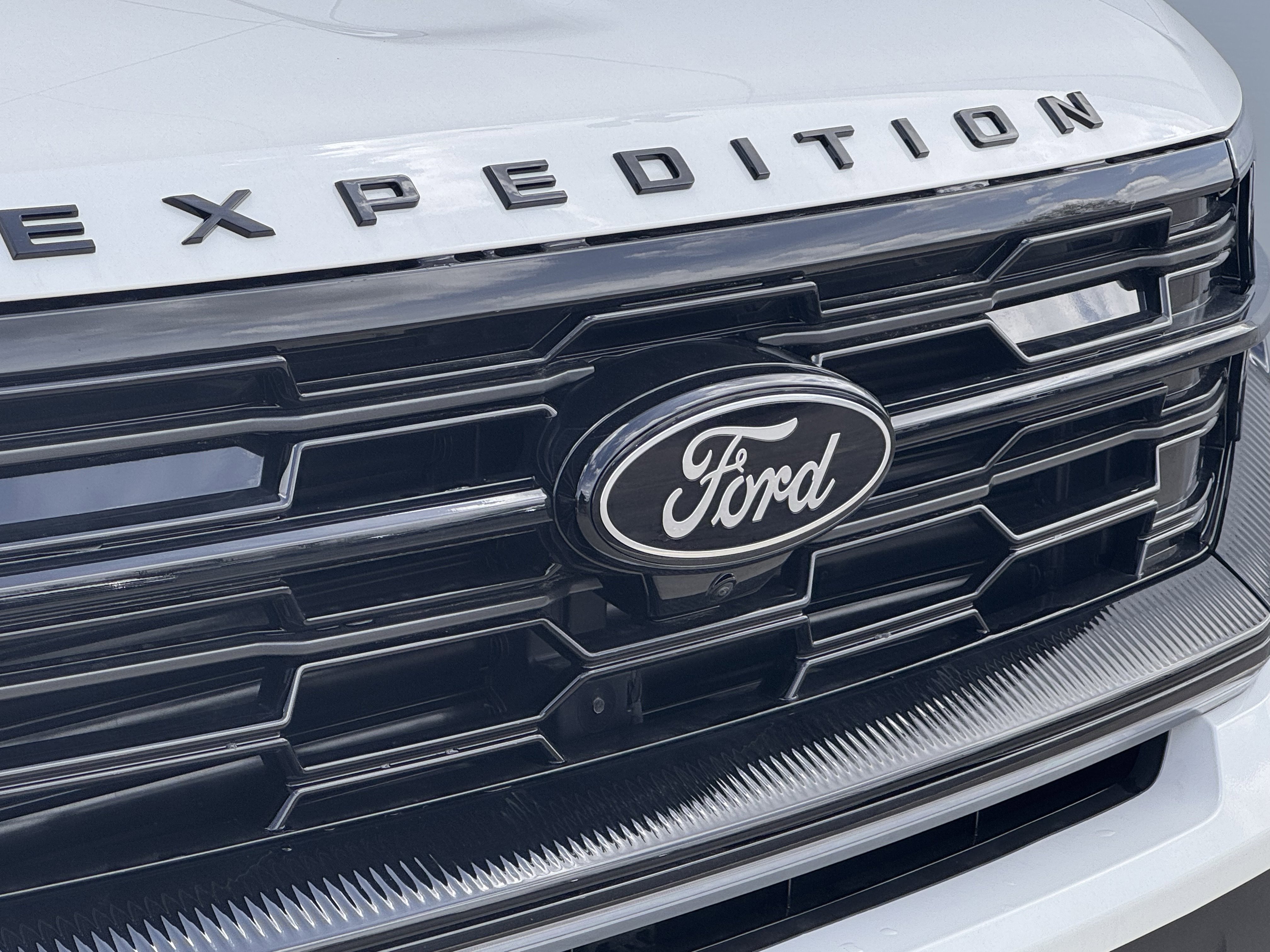 New 2025 Ford Expedition Max Platinum w/ Stealth Performance Package image 6