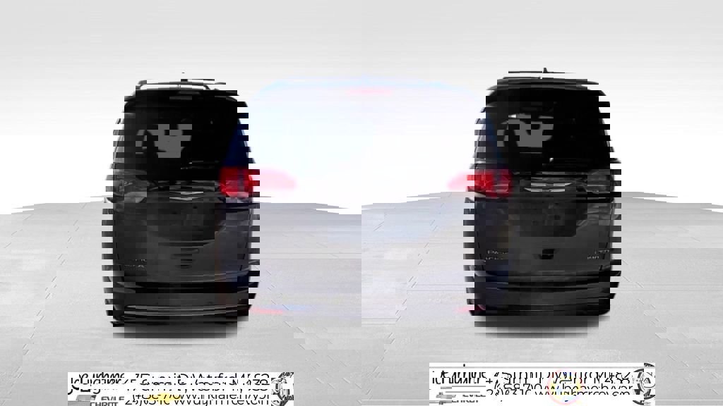 Used 2020 Chrysler Pacifica Limited image 7