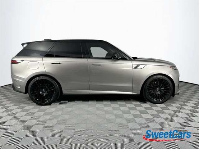 Used 2024 Land Rover Range Rover Sport AWD/4WD image 8