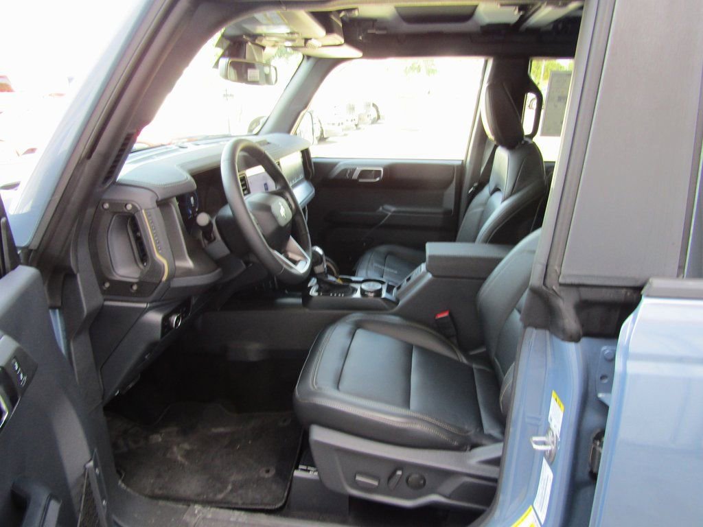 New 2025 Ford Bronco Badlands image 21