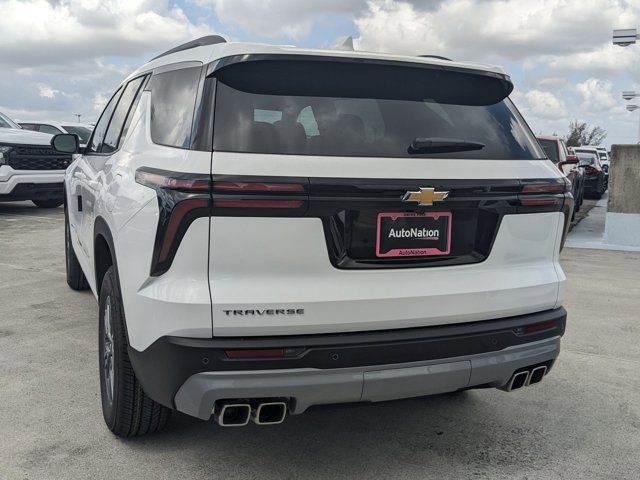 New 2026 Chevrolet Traverse LT image 8