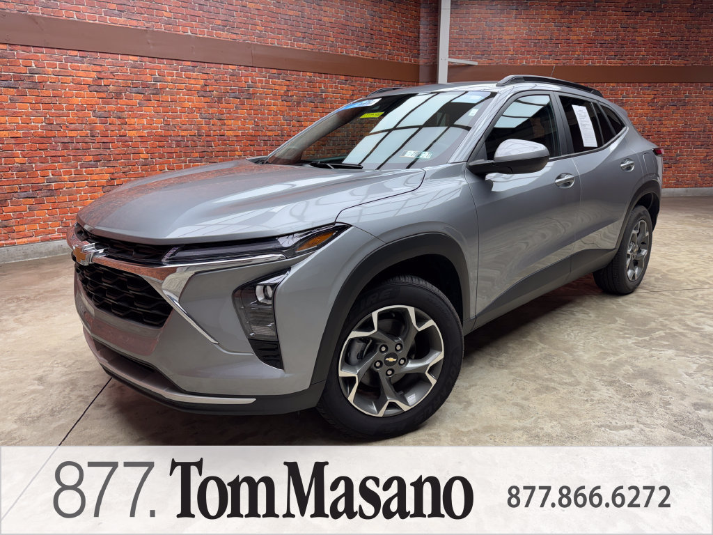 Used 2025 Chevrolet Trax LT w/ Driver Confidence Package
