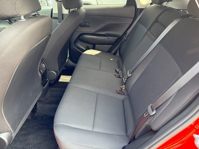 Used 2025 Hyundai Kona SEL FWD image 24