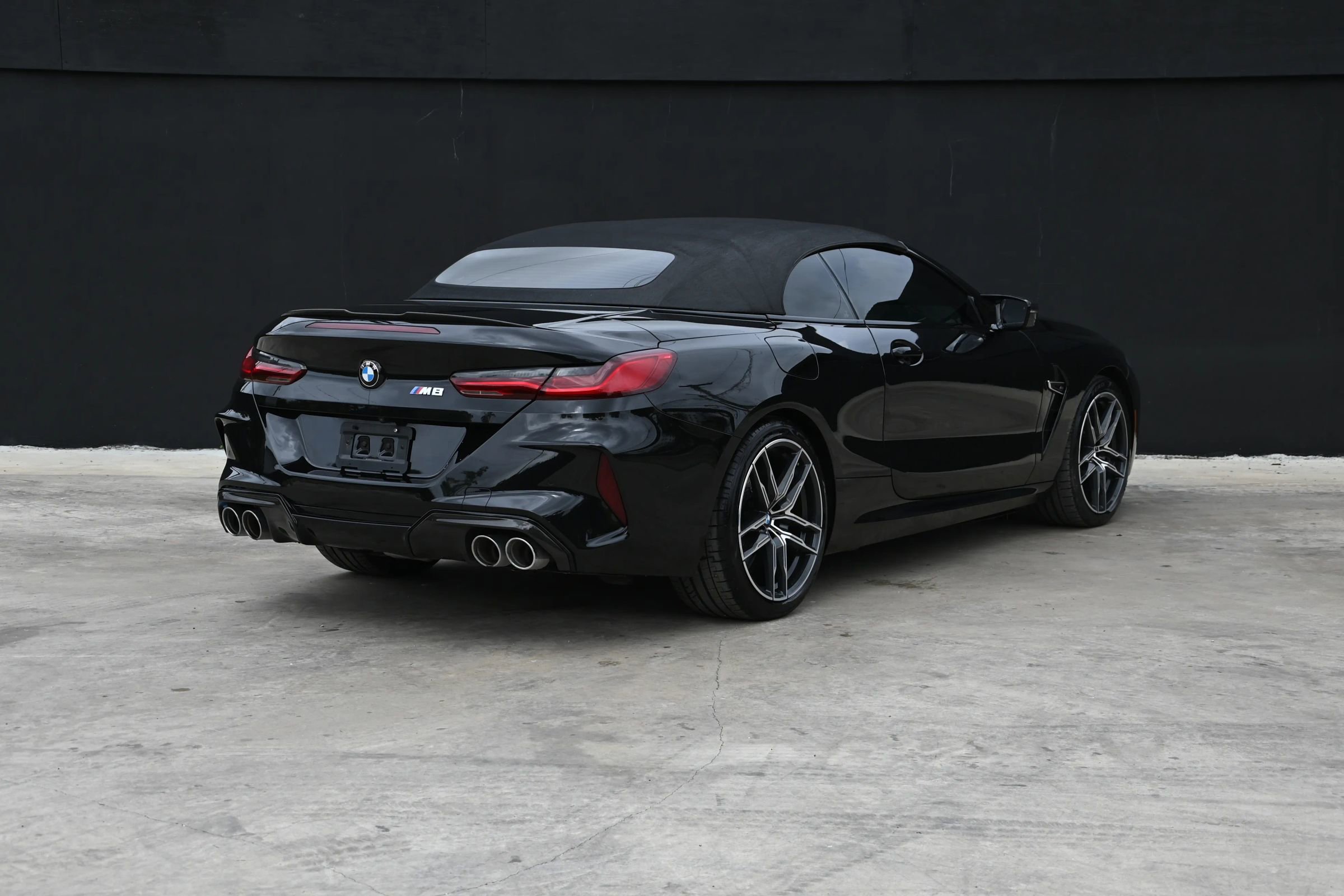 Used 2020 BMW M8 Convertible 2D w/ M Carbon Exterior Package image 10