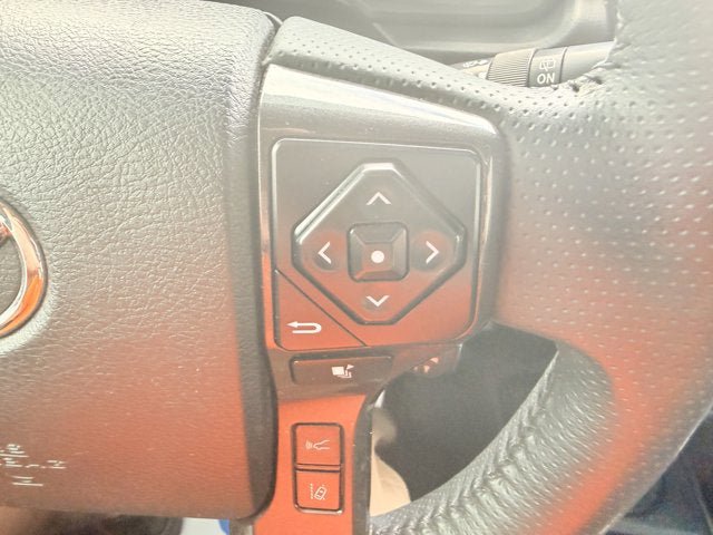 Used 2021 Toyota 4Runner Venture w/ Moonroof Package AWD/4WD image 24