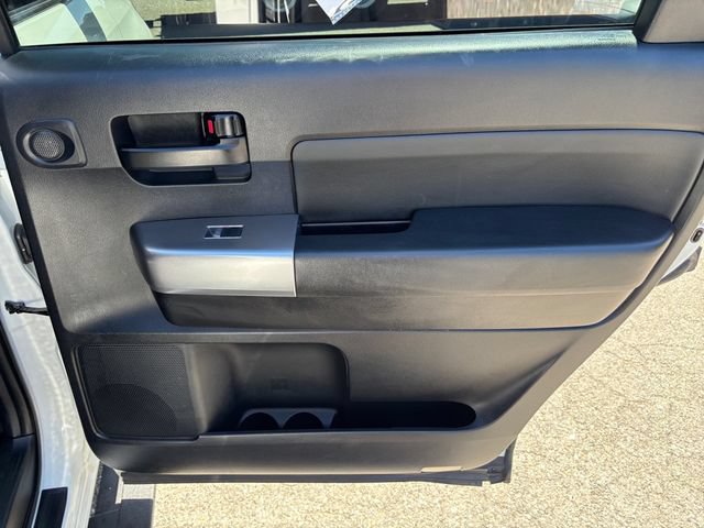 Used 2020 Toyota Sequoia TRD Pro AWD/4WD image 17
