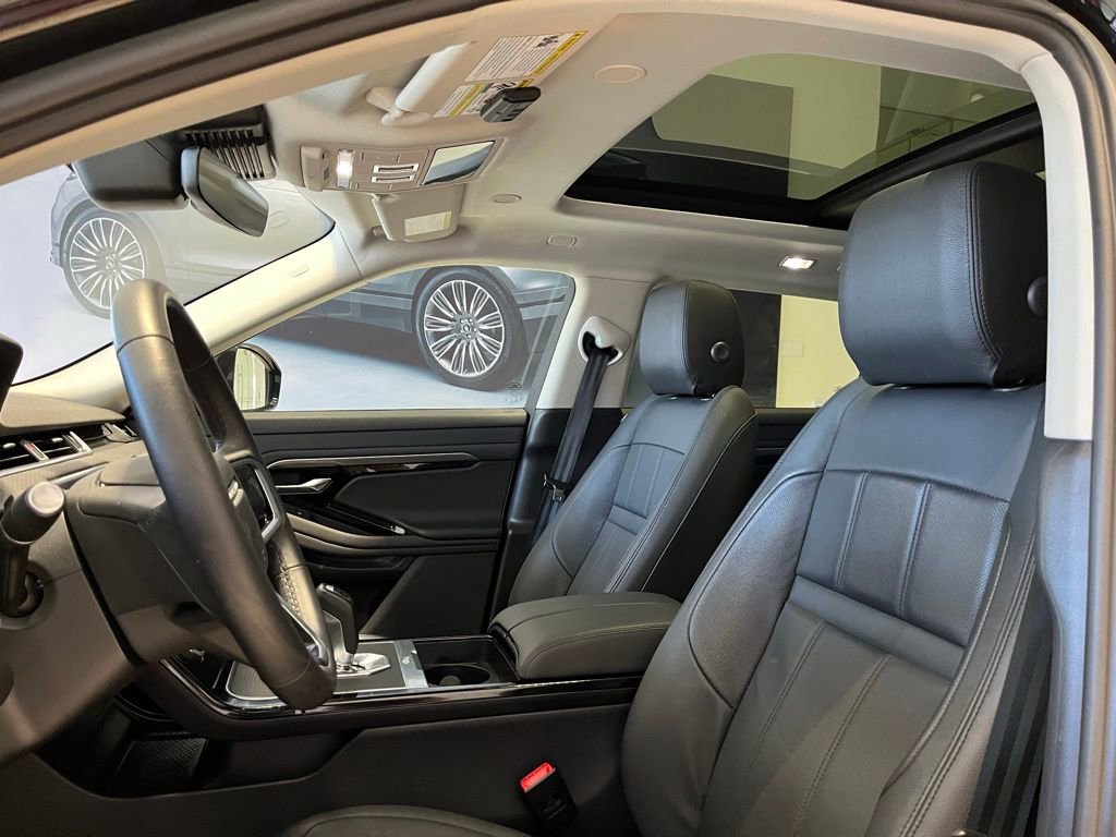Used 2023 Land Rover Range Rover Evoque S image 18