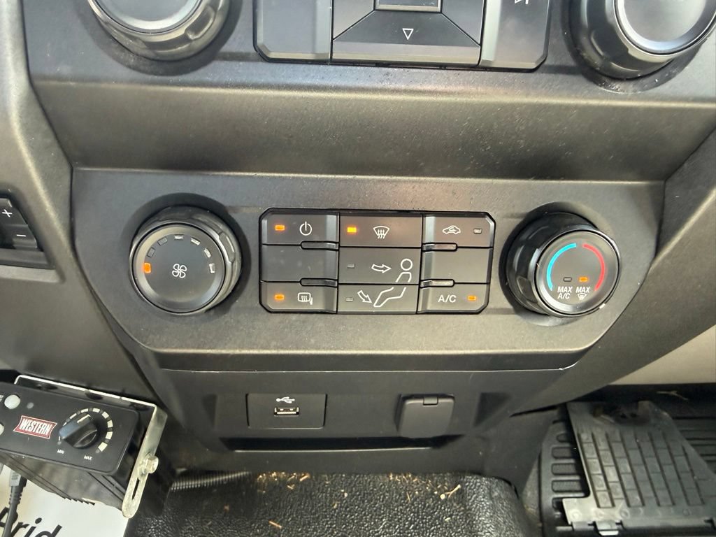 Used 2020 Ford F250 XL w/ Power Equipment Group AWD/4WD image 28