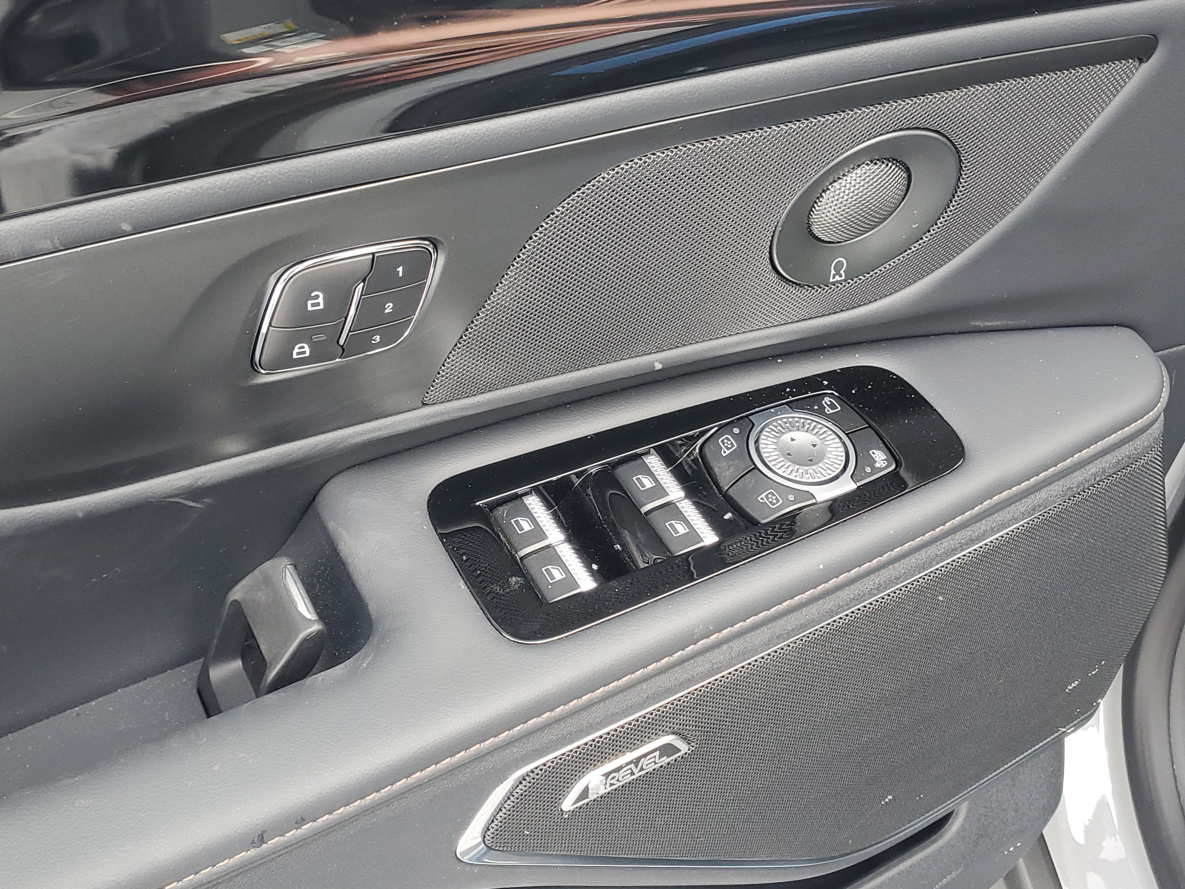 New 2026 Lincoln Nautilus Reserve image 8