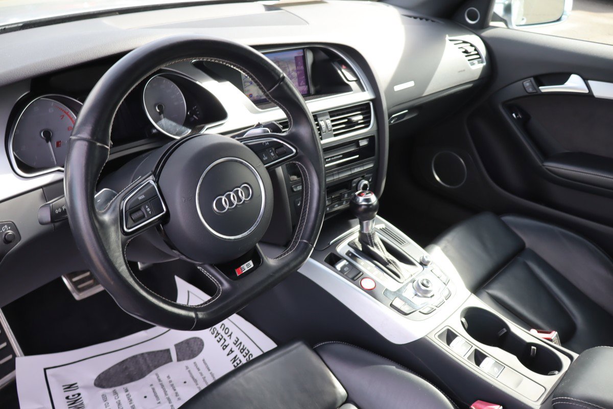 Used 2017 Audi S5 3.0T Cabriolet w/ Technology Package AWD/4WD image 11