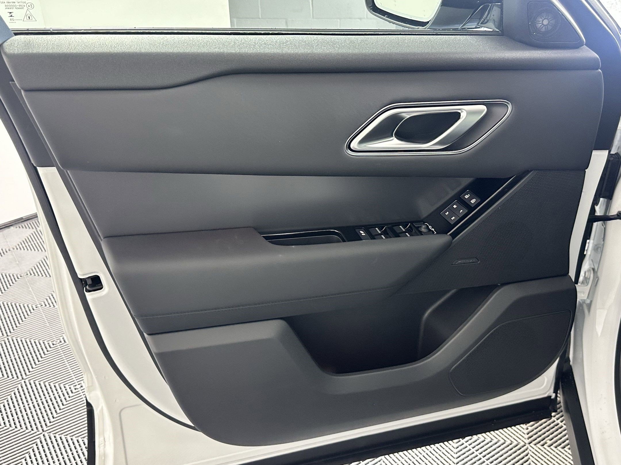 New 2026 Land Rover Range Rover Velar S image 11