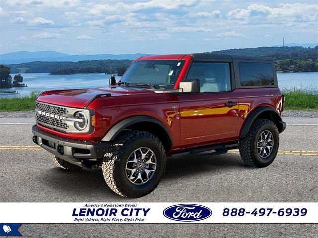 Used 2024 Ford Bronco Badlands image 3