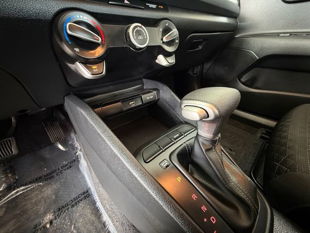 Used 2022 Kia Rio S image 23