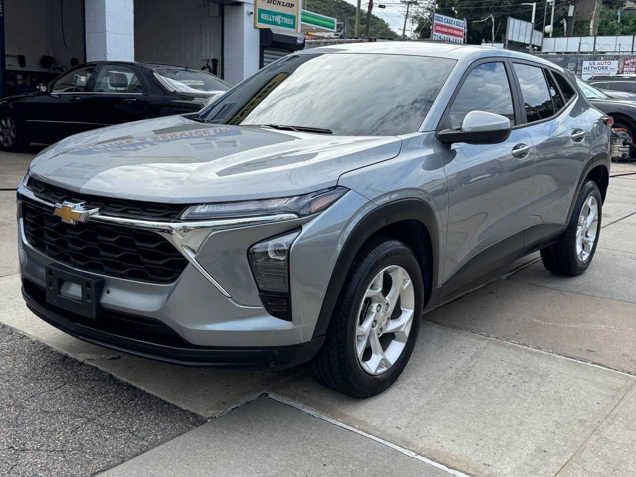 Used 2024 Chevrolet Trax LS w/ LS Convenience Package