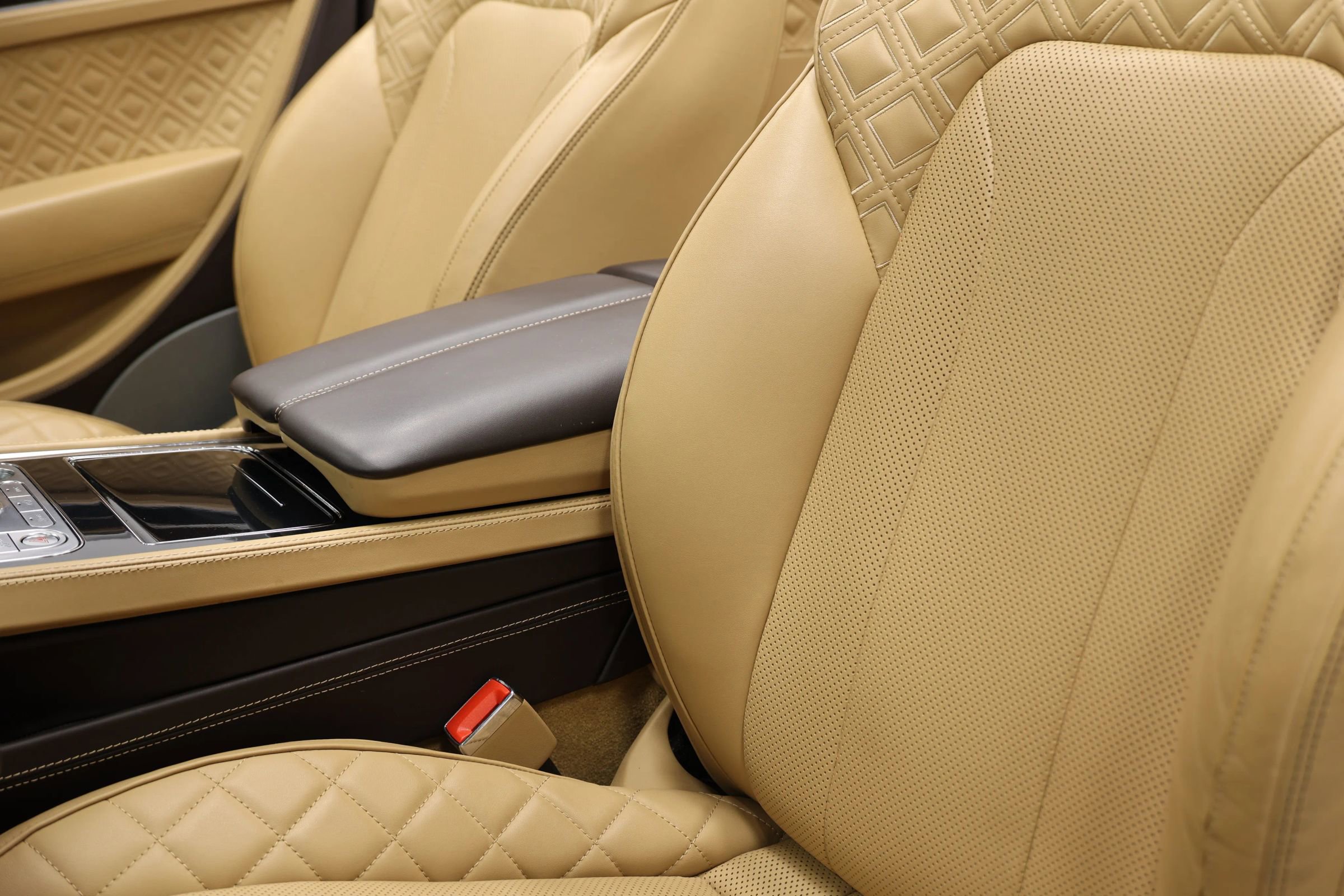 Used 2021 Bentley Continental GT image 23
