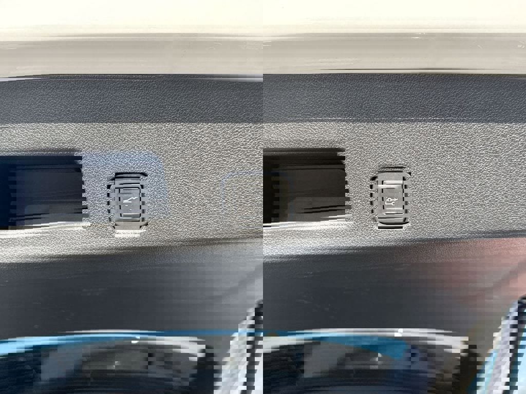 Certified 2024 GMC Acadia Denali image 19