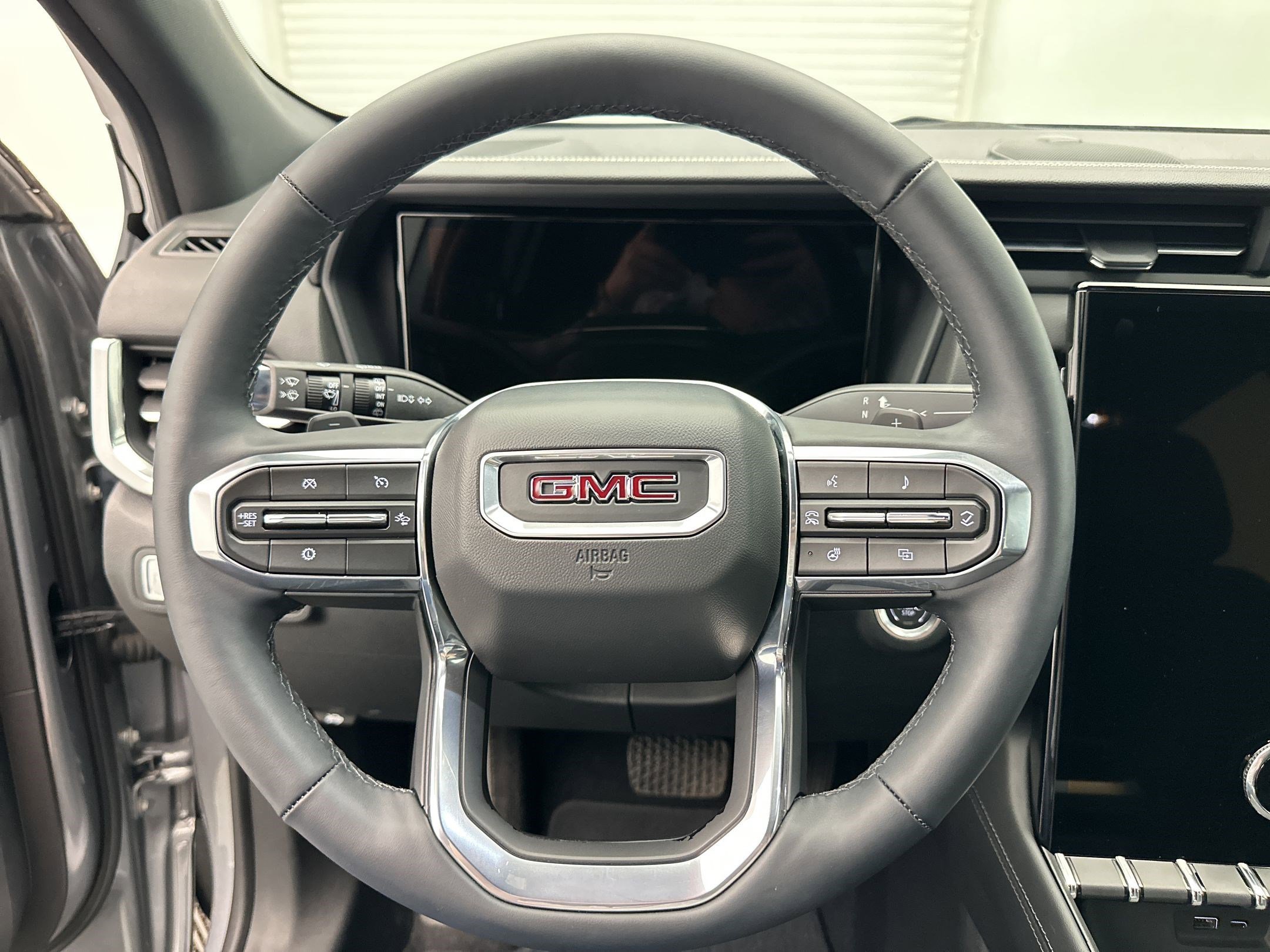 Certified 2025 GMC Terrain Elevation w/ Elevation Premium Package AWD/4WD image 17