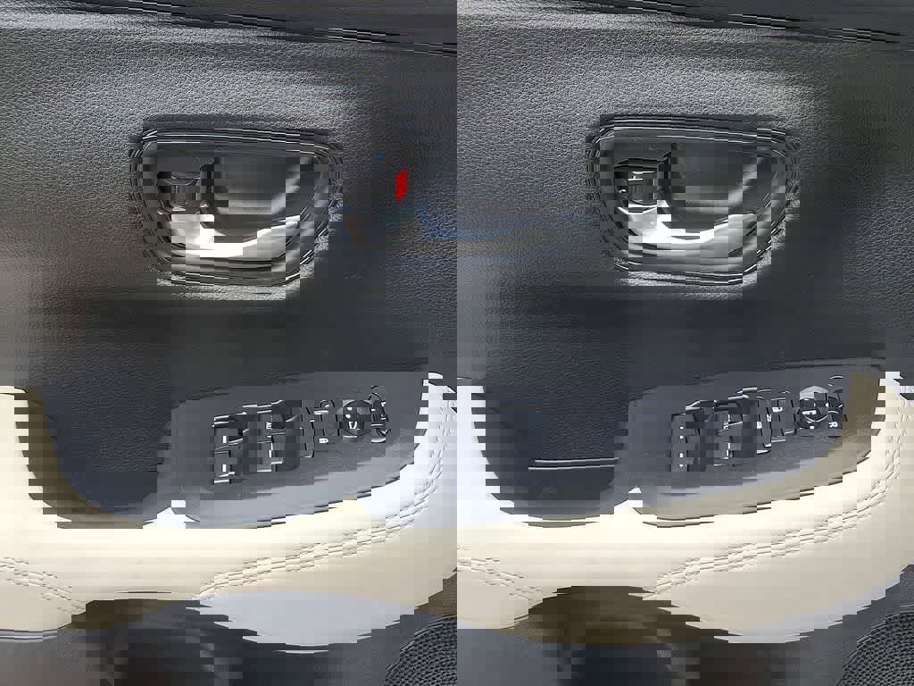 Certified 2023 Honda HR-V LX image 10