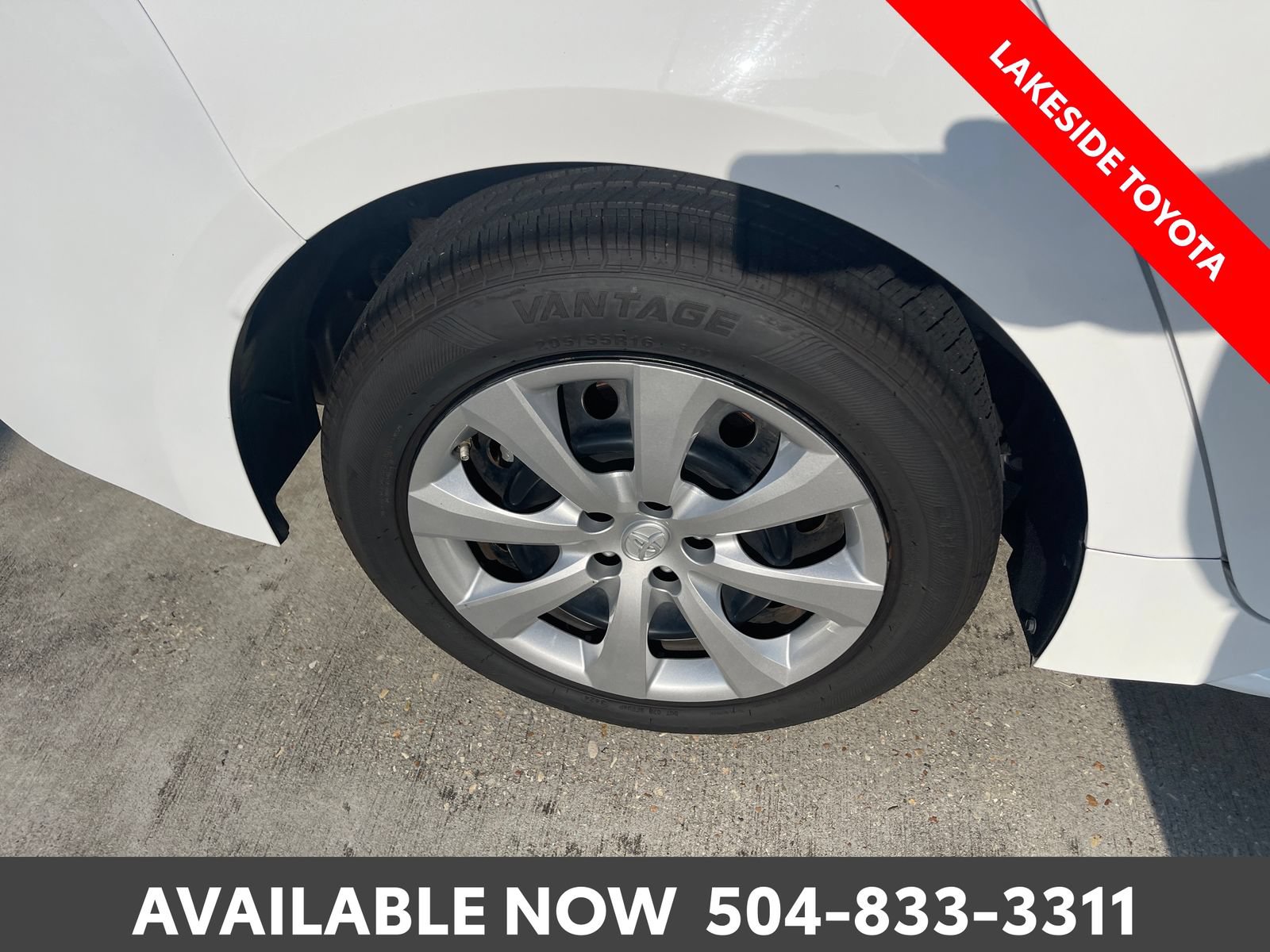 Used 2023 Toyota Corolla LE FWD image 11
