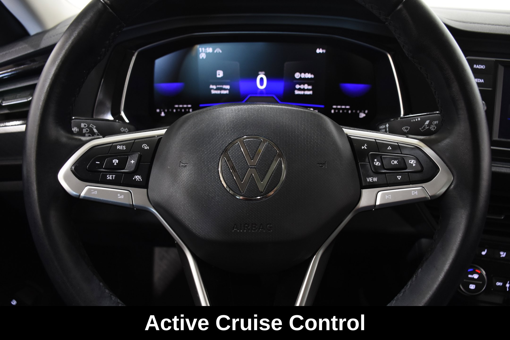 Used 2023 Volkswagen Jetta SE FWD image 17